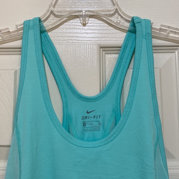 Nike Dri Fit teal tank top - Picture 2 of 8